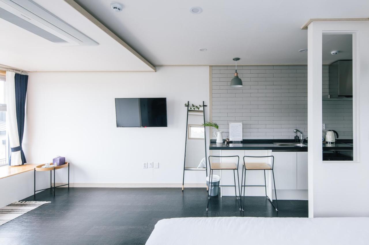 Jeju Abientot Villa Сеогвипо Екстериор снимка