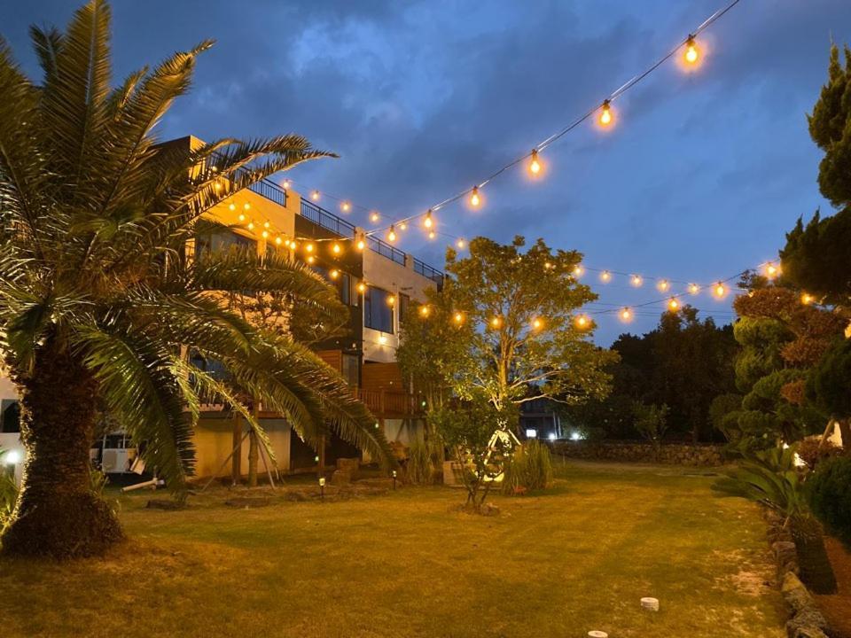 Jeju Abientot Villa Сеогвипо Екстериор снимка